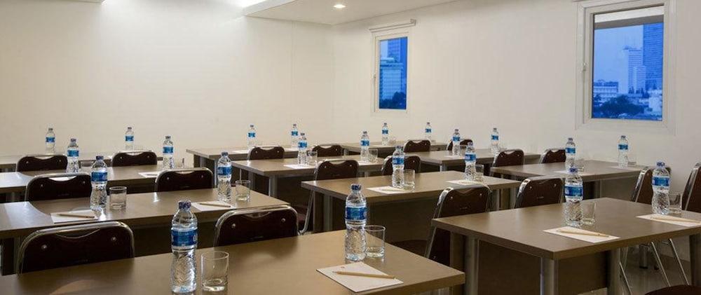 Amaris Hotel Thamrin City Cakarta Dış mekan fotoğraf
